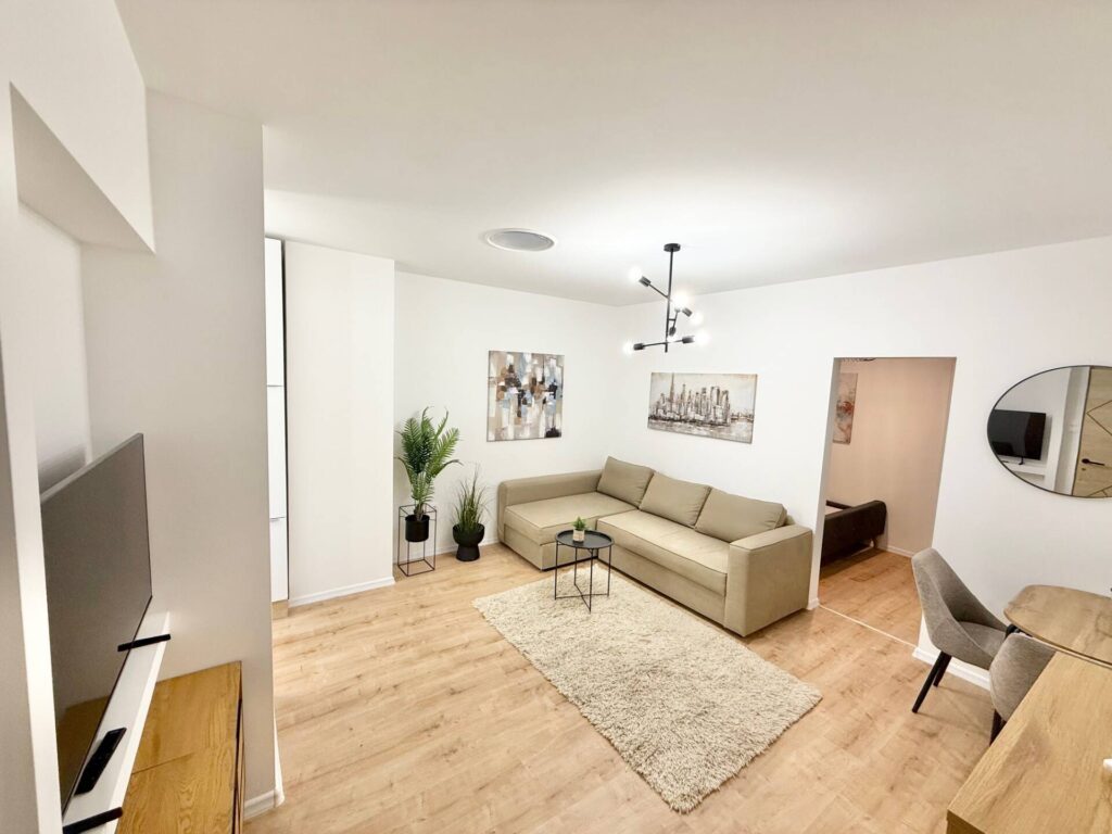 Pécs, Pécs belvárosában gyönyörű belső udvari lakás KIADÓ